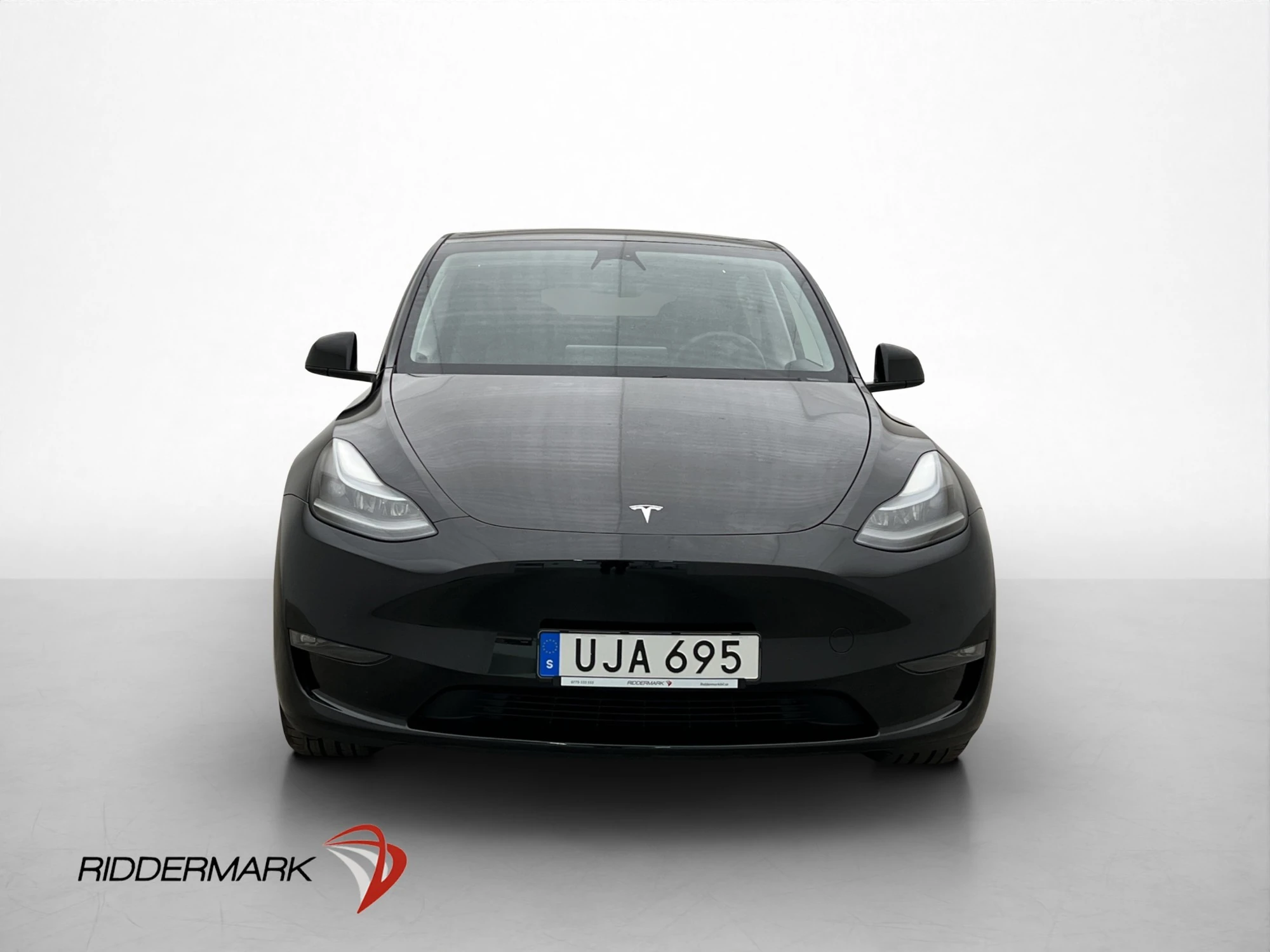 Tesla Model Y Long Range AWD – UJA695